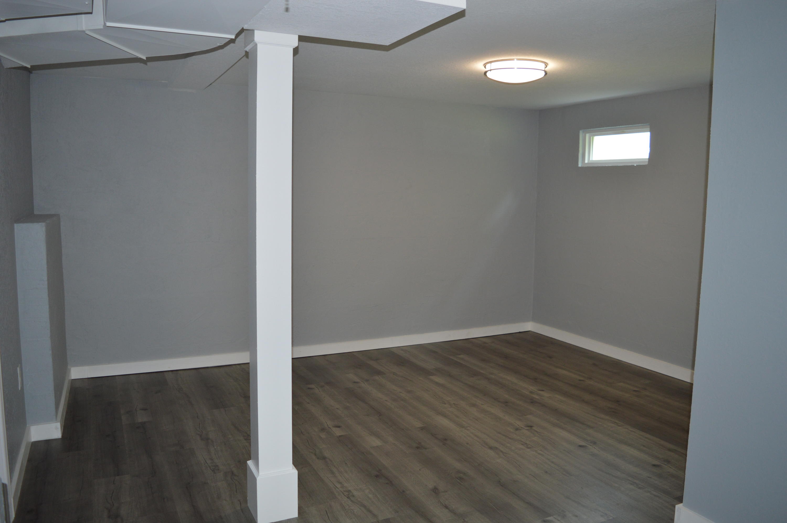 112 Underwood Road Oak Ridge, TN 37830 - Photo 23 of 40 DOWNSTAIRS