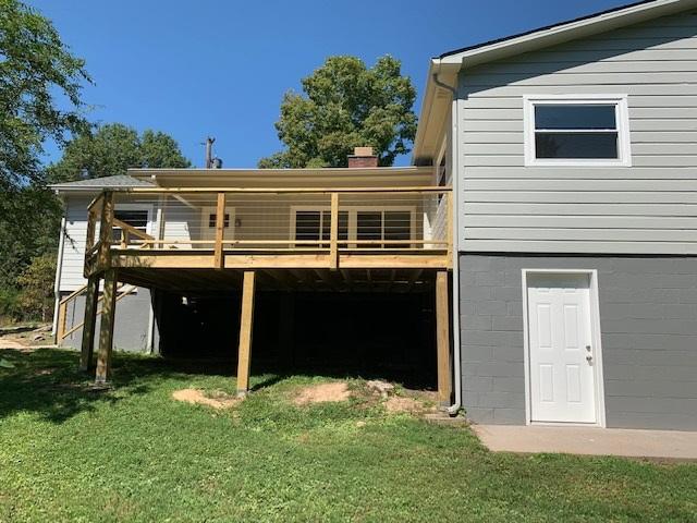 112 Underwood Road Oak Ridge, TN 37830 - Photo 4 of 40 DECK AREA