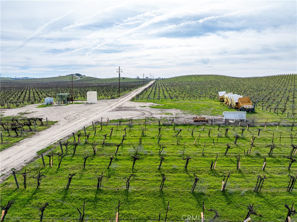 4774 Mill Road Paso Robles, CA 93446 - Photo 11 of 32