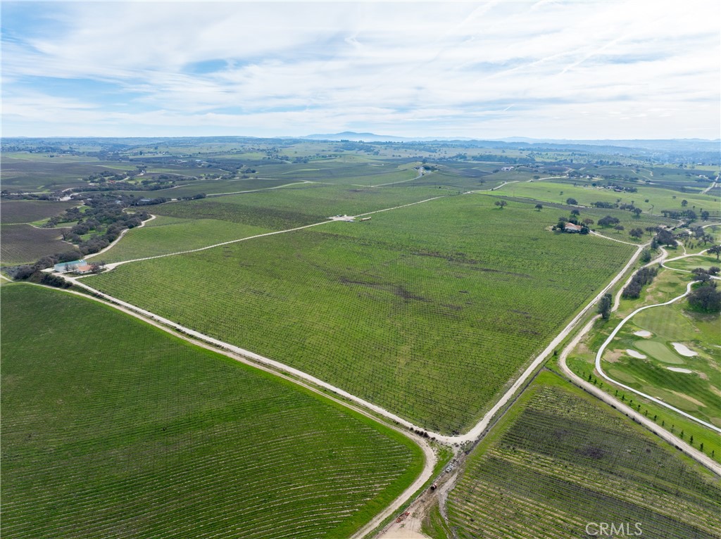 4774 Mill Road Paso Robles, CA 93446 - Photo 4 of 32