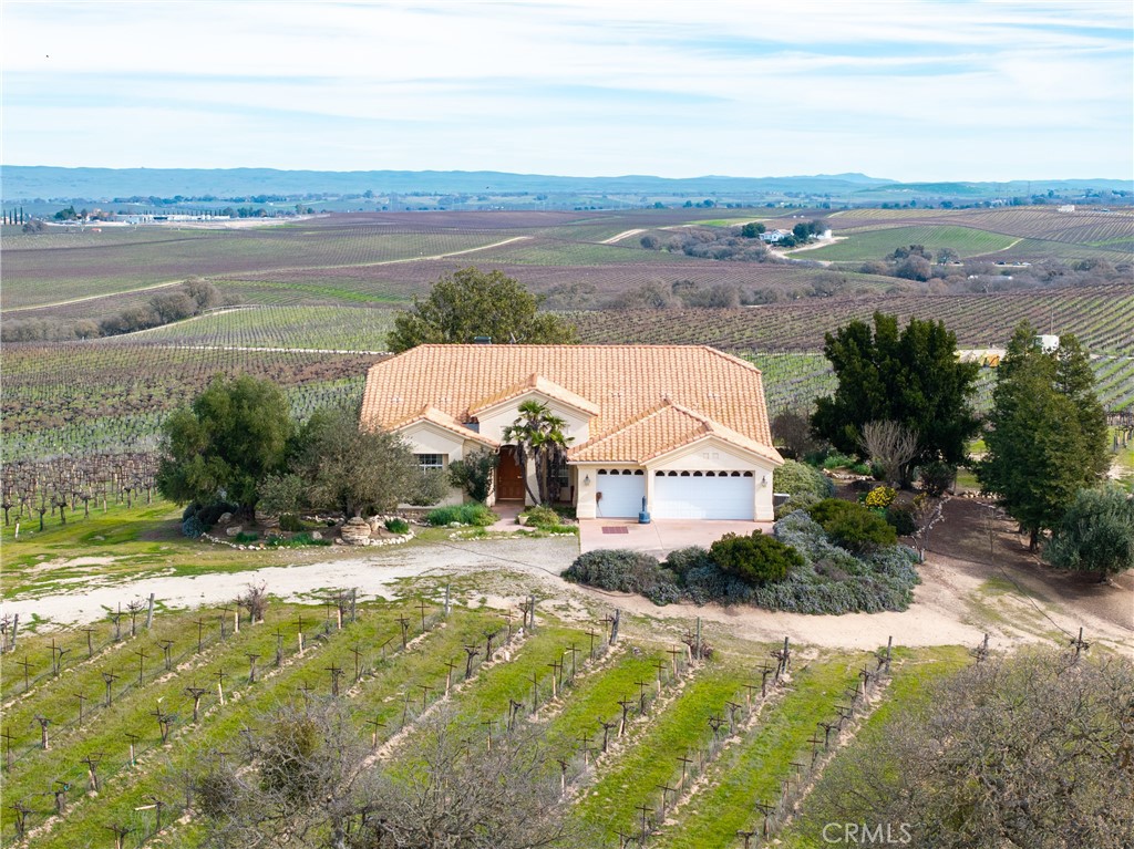 4774 Mill Road Paso Robles, CA 93446 - Photo 10 of 32