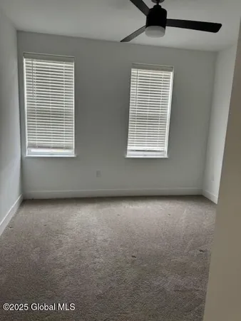 $2,400 | 1 Town Center Drive Turnpike, Unit 208, East Greenbush, NY 12061