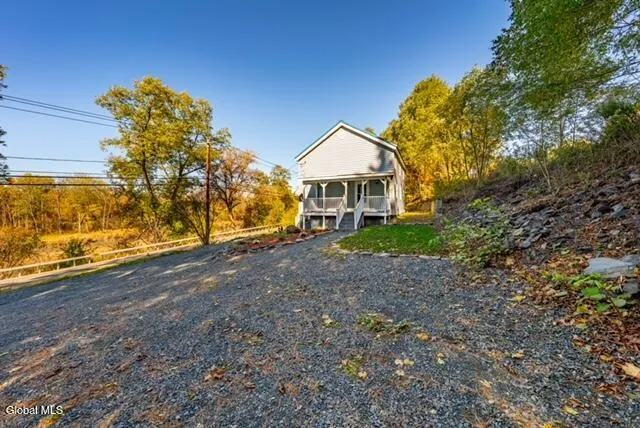 $249,900 | 924 River Road, Schodack, NY 12156