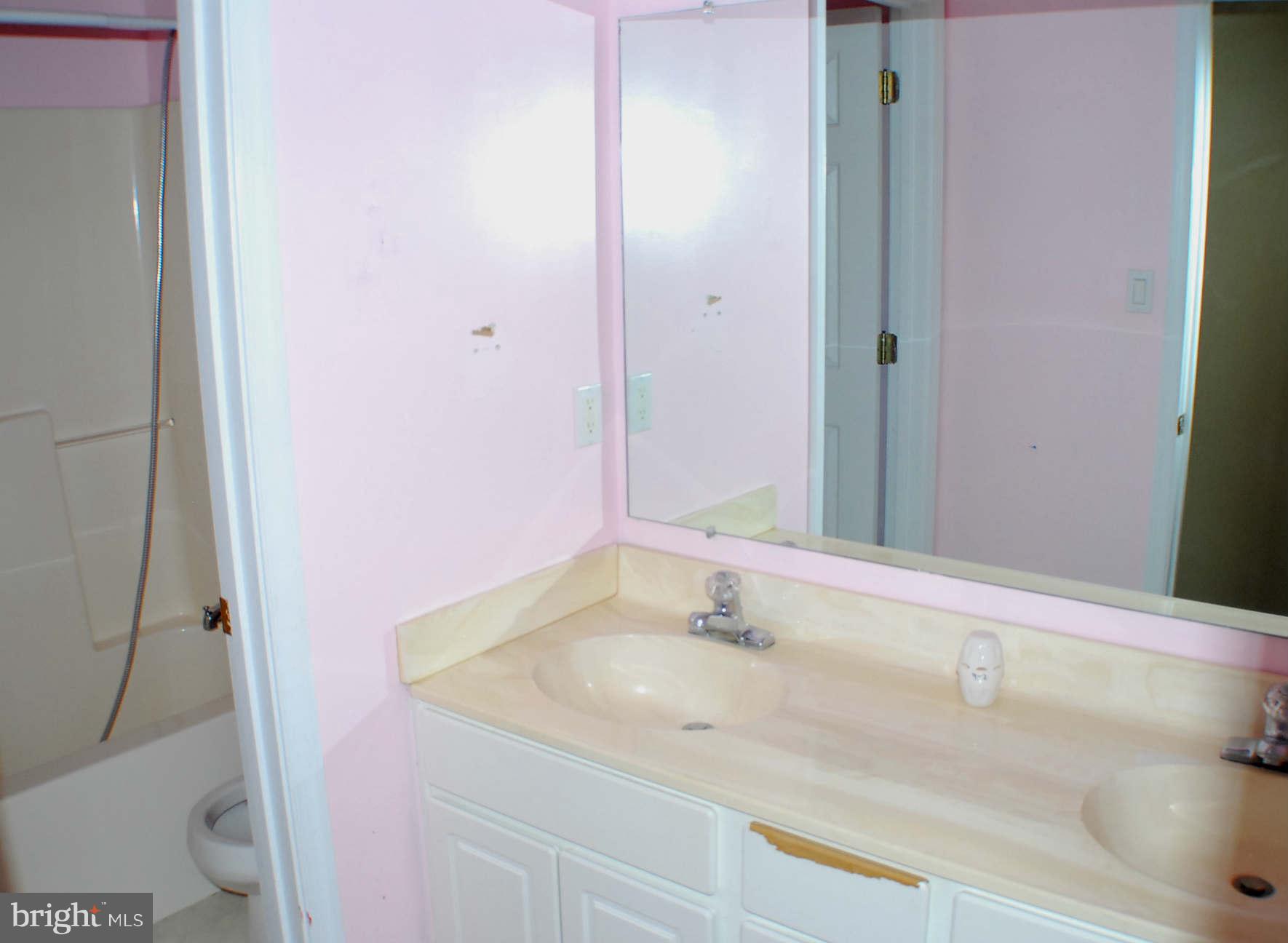 2639 Middle Road Winchester, VA 22601 - Photo 22 of 30 Bath