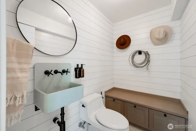 $9,000 | 21819 Southeast 13th Place, Sammamish, WA 98075