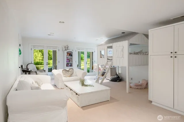 $9,000 | 21819 Southeast 13th Place, Sammamish, WA 98075