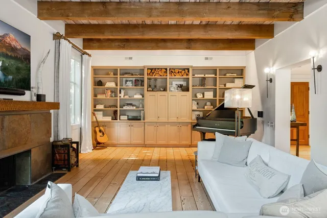 $9,000 | 21819 Southeast 13th Place, Sammamish, WA 98075