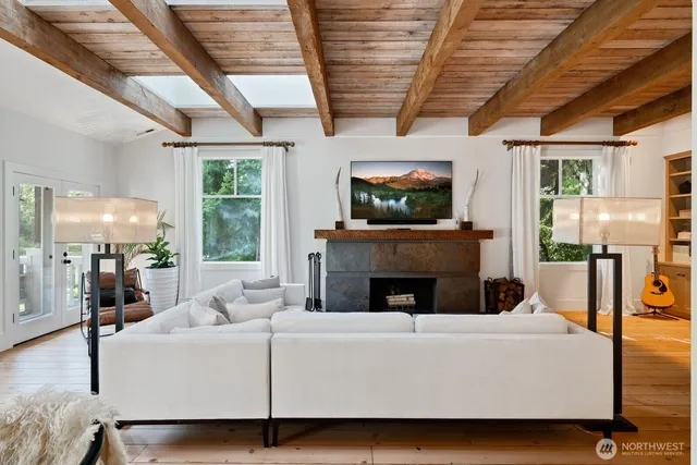 $9,000 | 21819 Southeast 13th Place, Sammamish, WA 98075