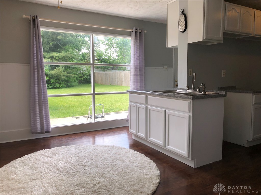 2205 South Hadley Road Springfield, OH 45505 - Photo 8 of 38 Gallery Image 8