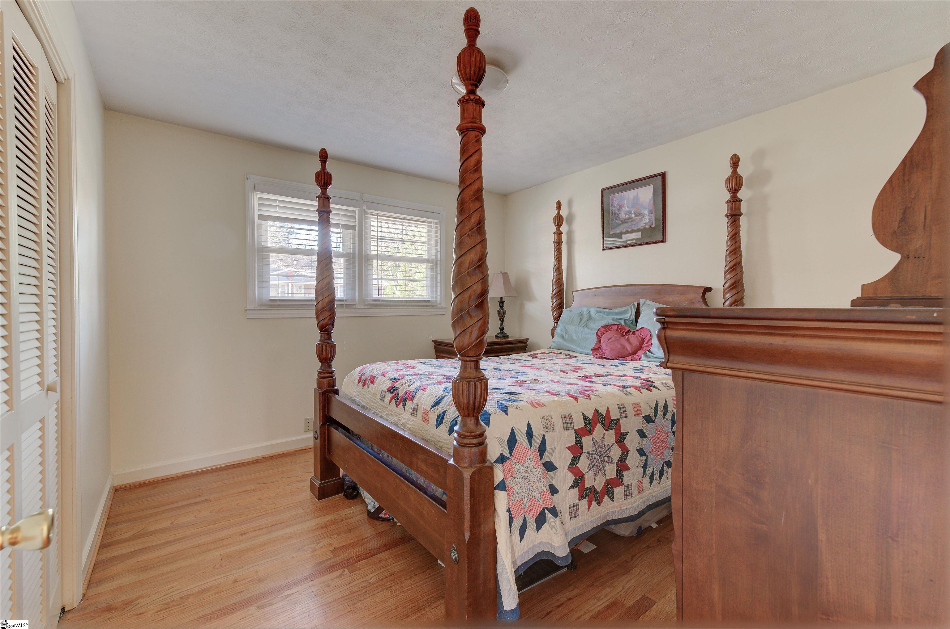 8 Arrowhead Road Greenville, SC 29609 - Photo 18 of 22 One of Three