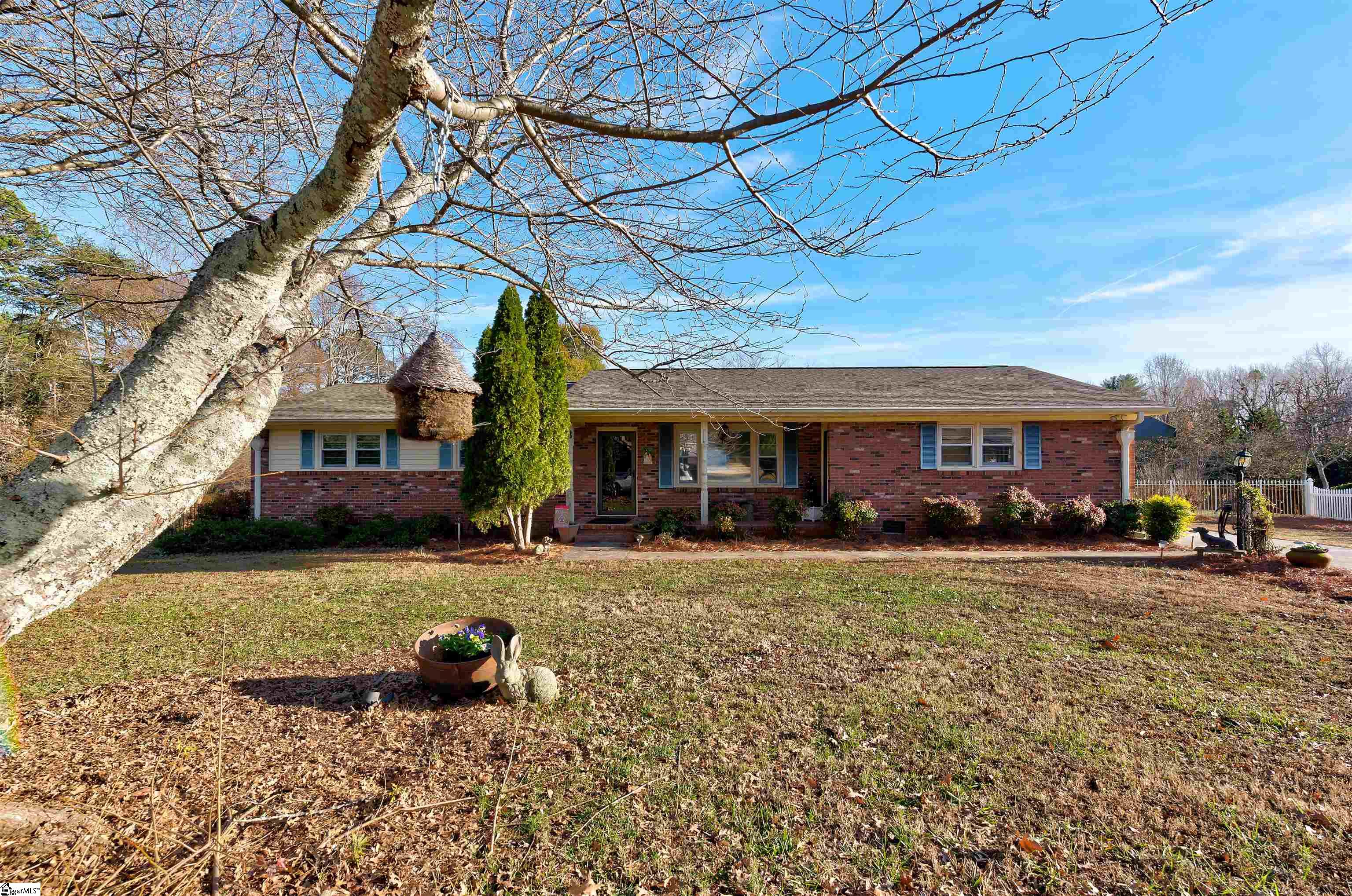 8 Arrowhead Road Greenville, SC 29609 - Photo 2 of 22