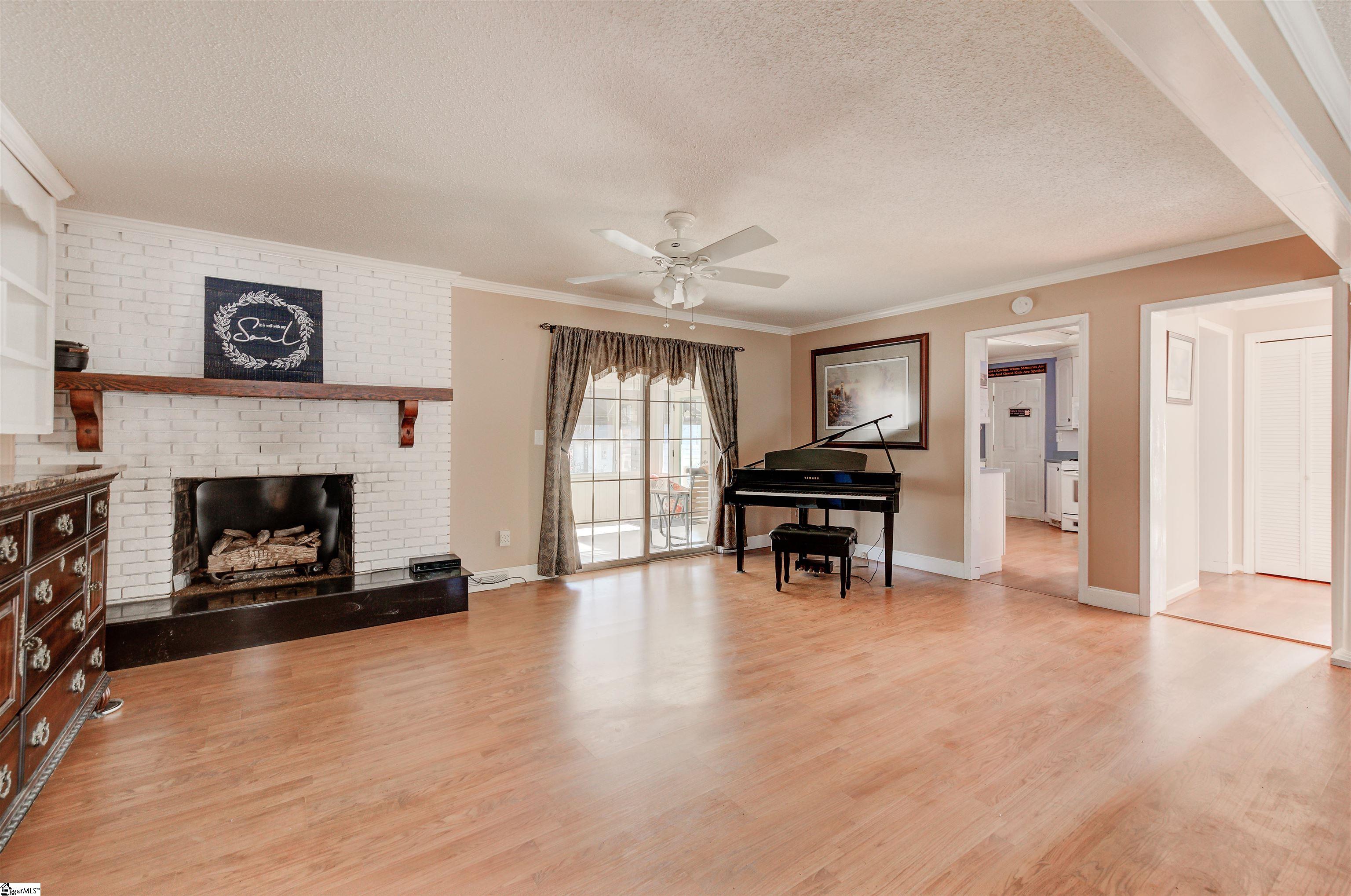 8 Arrowhead Road Greenville, SC 29609 - Photo 10 of 22