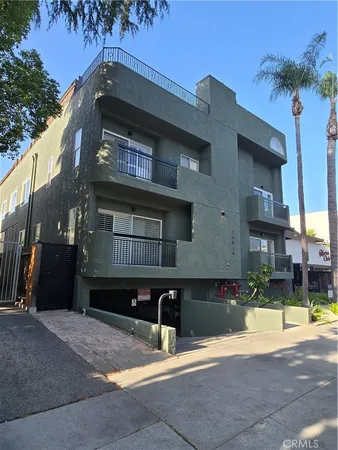 $880,000 | 14919 Dickens Street, Unit 105, Sherman Oaks, CA 91403