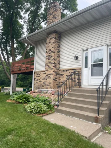 $244,900 | 12232 Oak Leaf Circle, Burnsville, MN 55337