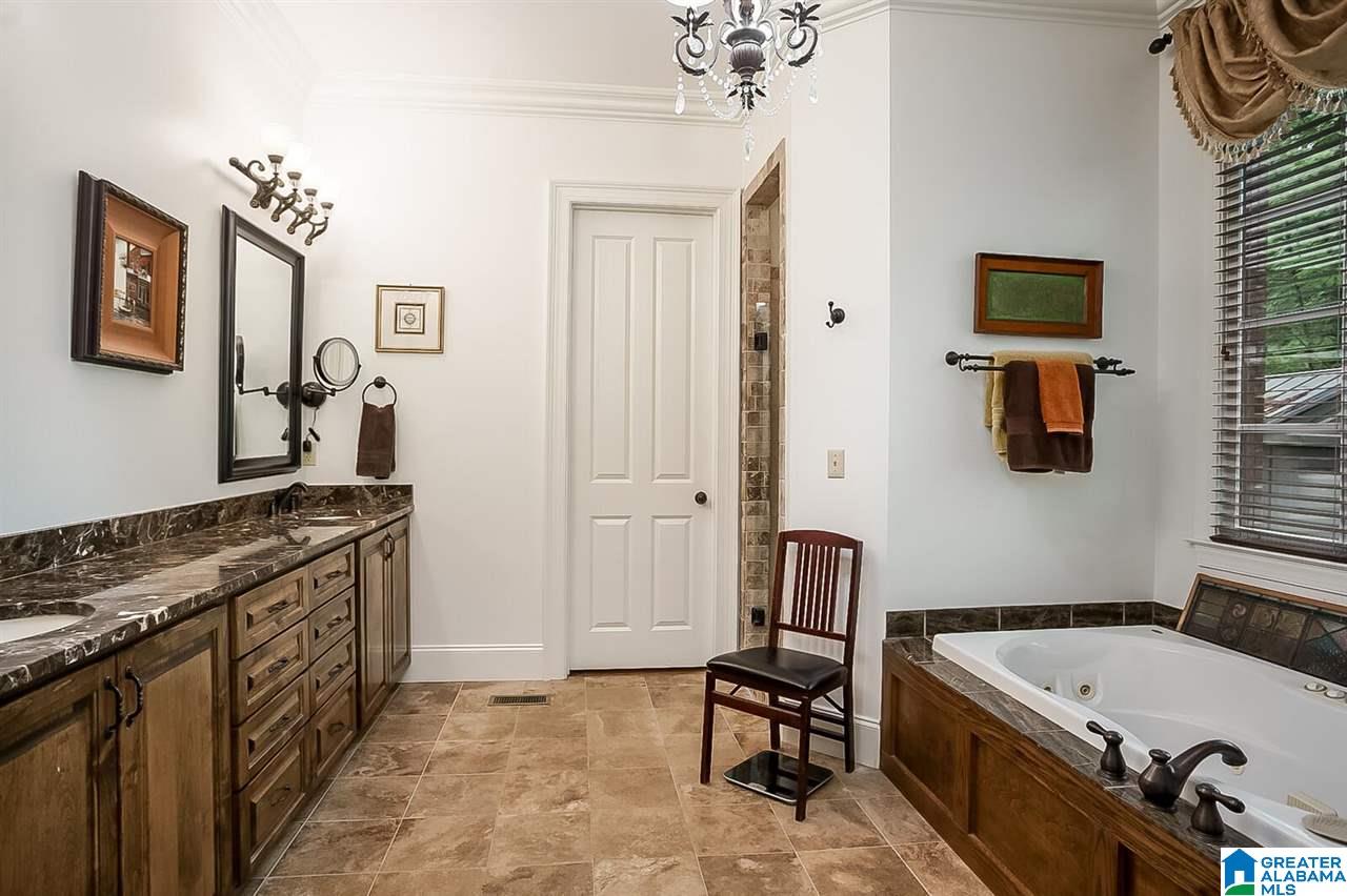 647 Rumson Road Birmingham, AL 35209 - Photo 19 of 37