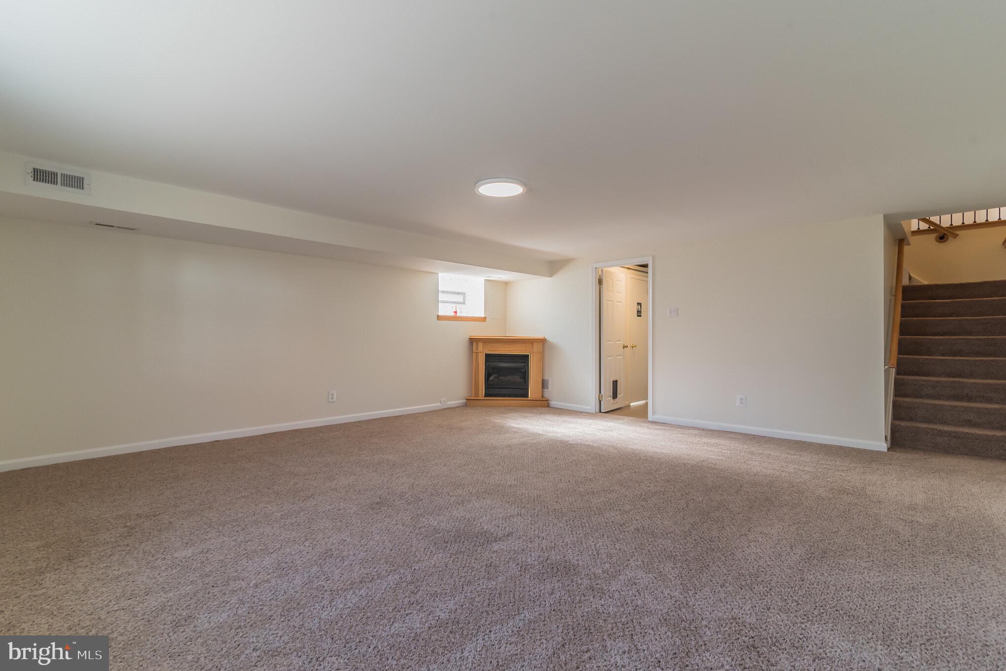 429 Densmore Road Philadelphia, PA 19116 - Photo 23 of 30 Gallery Image 23