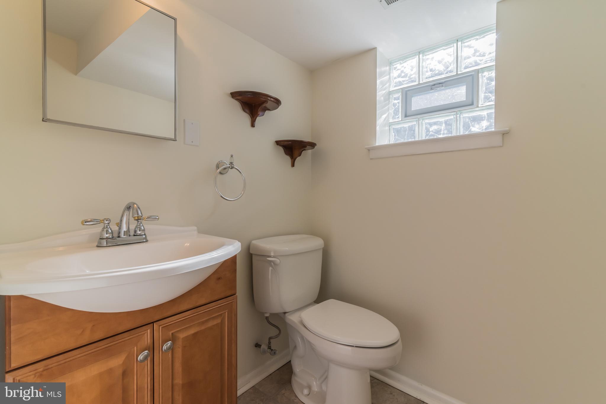 429 Densmore Road Philadelphia, PA 19116 - Photo 28 of 30 Gallery Image 28