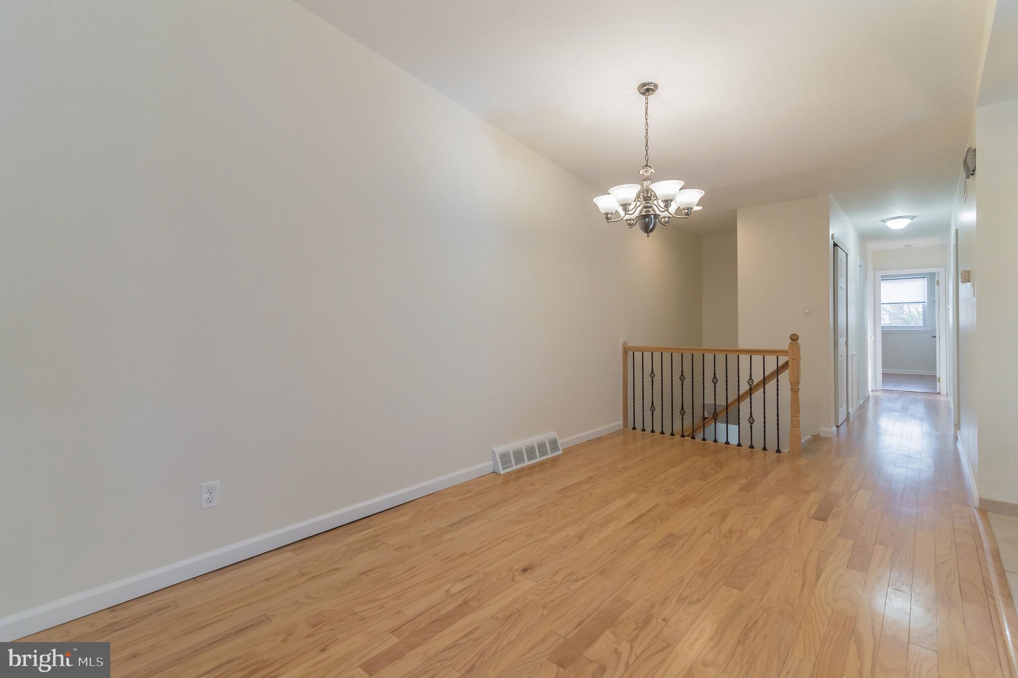 429 Densmore Road Philadelphia, PA 19116 - Photo 9 of 30 Gallery Image 9