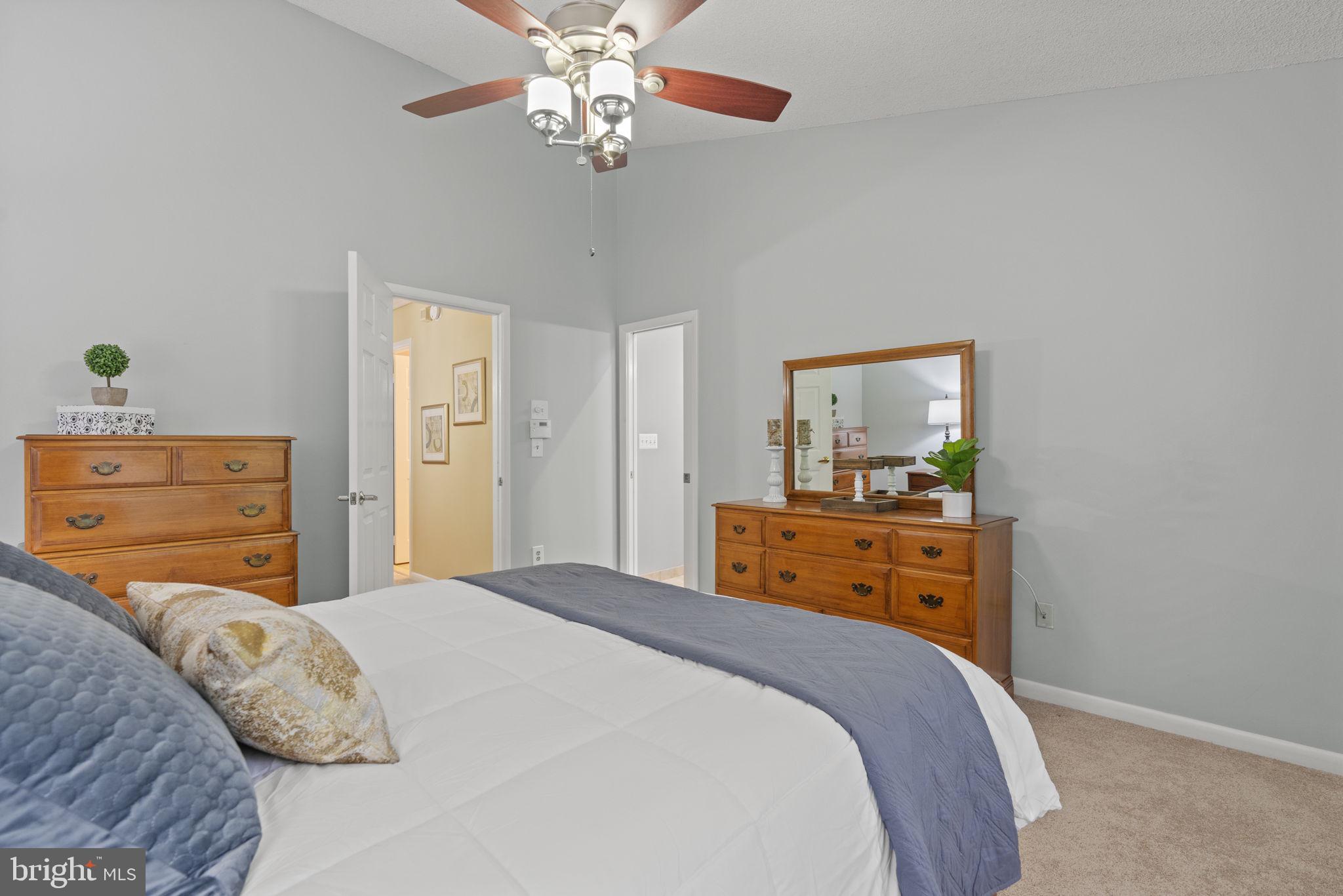 1406 Newport Spring Court Reston, VA 20194 - Photo 11 of 21 Master bedroom