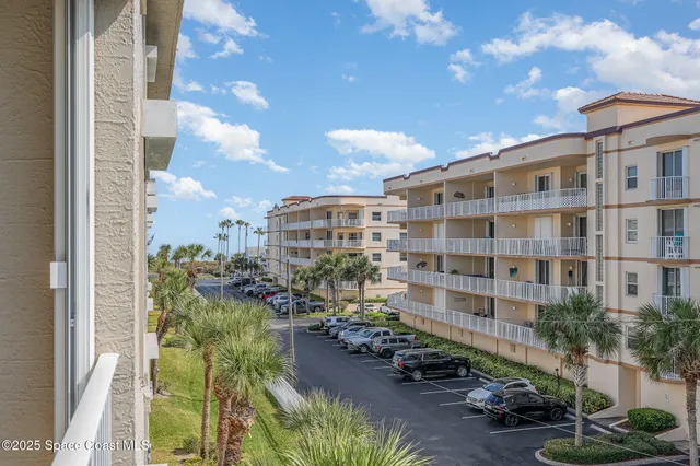 $3,200 | 601 Shorewood Drive, Unit 405, Cape Canaveral, FL 32920