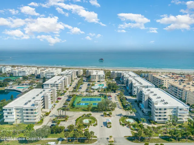 $3,200 | 601 Shorewood Drive, Unit 405, Cape Canaveral, FL 32920