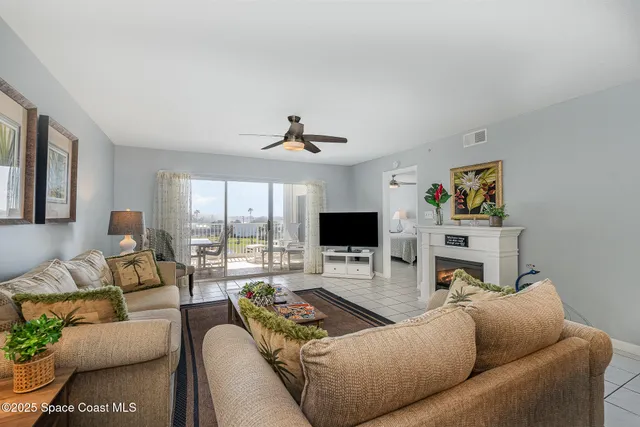 $3,200 | 601 Shorewood Drive, Unit 405, Cape Canaveral, FL 32920