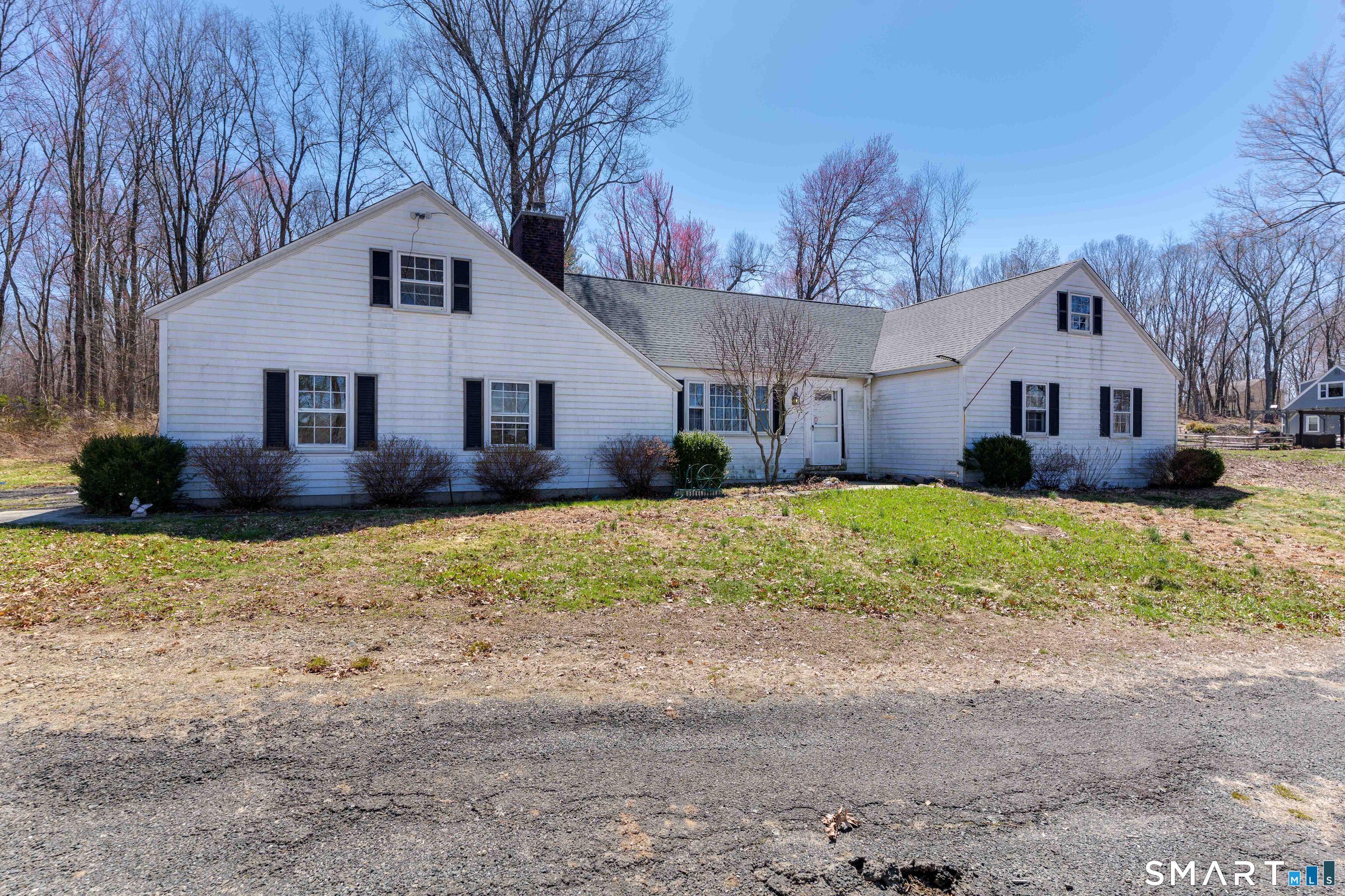 137 Davenport Road Roxbury, CT 06783 - Photo 3 of 28