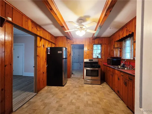 $164,999 | 98 Franklin Street, Auburn, NY 13021