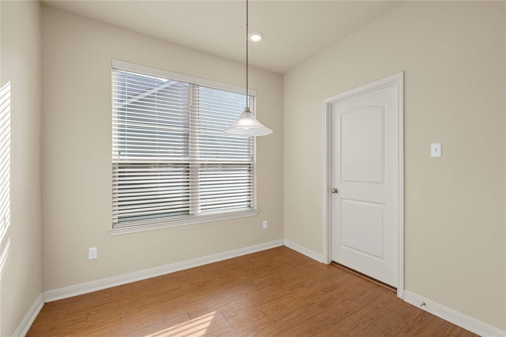 10249 Biltmore Drive Waco, TX 76708 - Photo 13 of 32