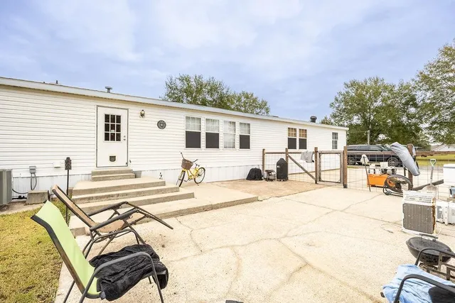 $194,700 | 171 Hunter Road, Ragley, LA 70657