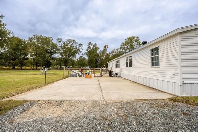 $194,700 | 171 Hunter Road, Ragley, LA 70657