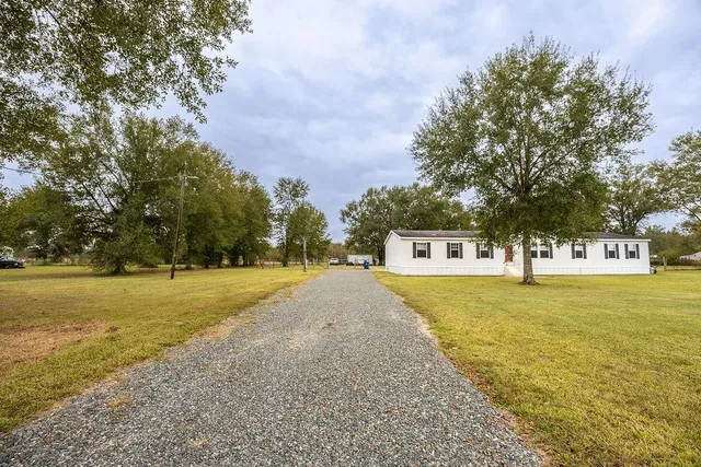 $194,700 | 171 Hunter Road, Ragley, LA 70657