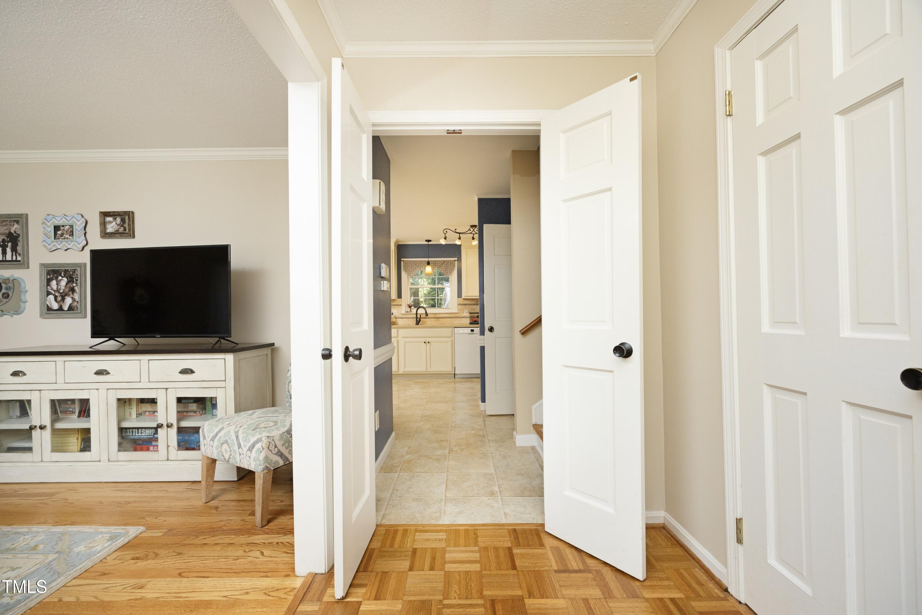 1028 Cedarhurst Drive Raleigh, NC 27609 - Photo 10 of 48 10FoyerView