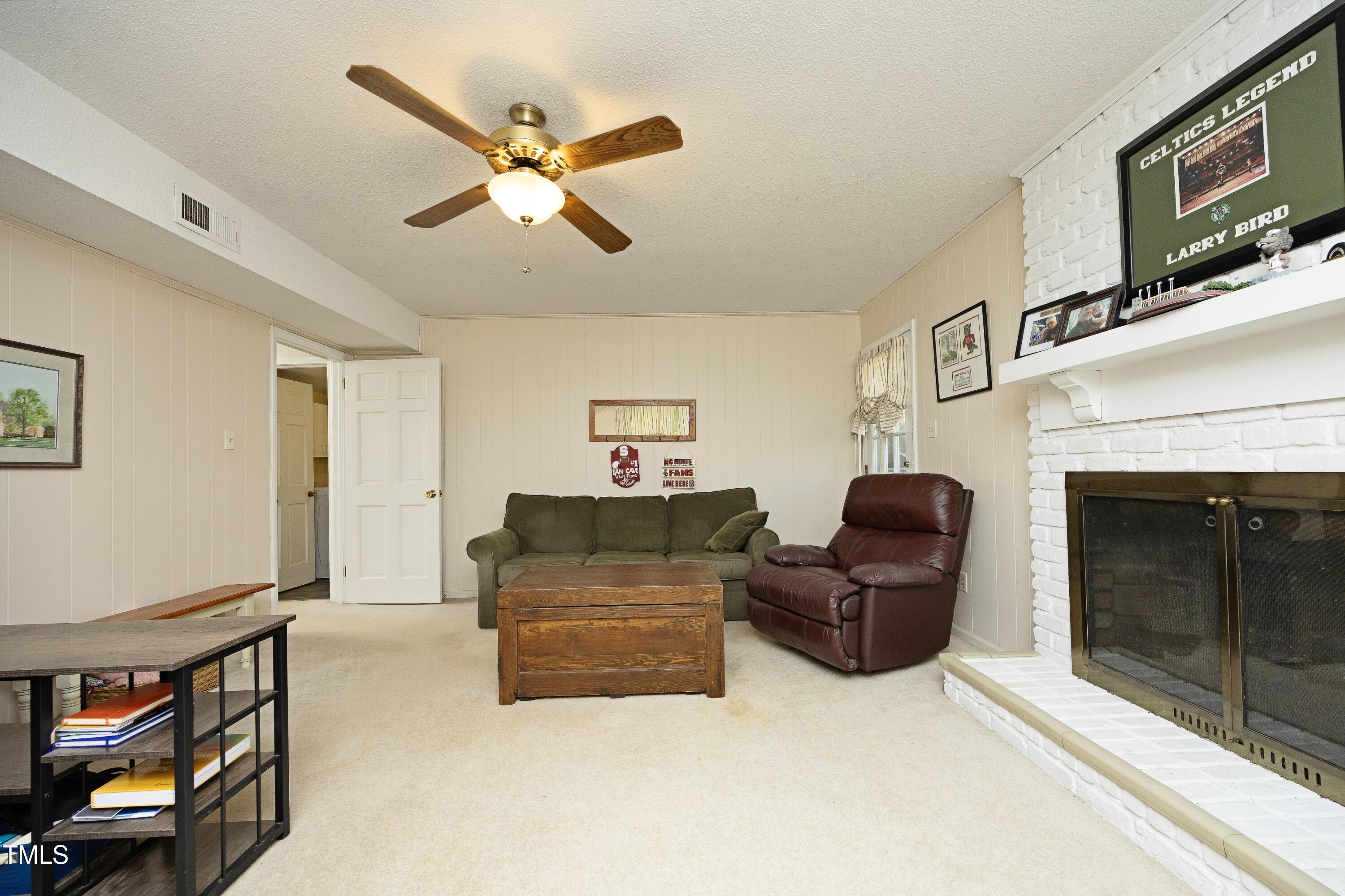 1028 Cedarhurst Drive Raleigh, NC 27609 - Photo 22 of 48 22LowerRoom