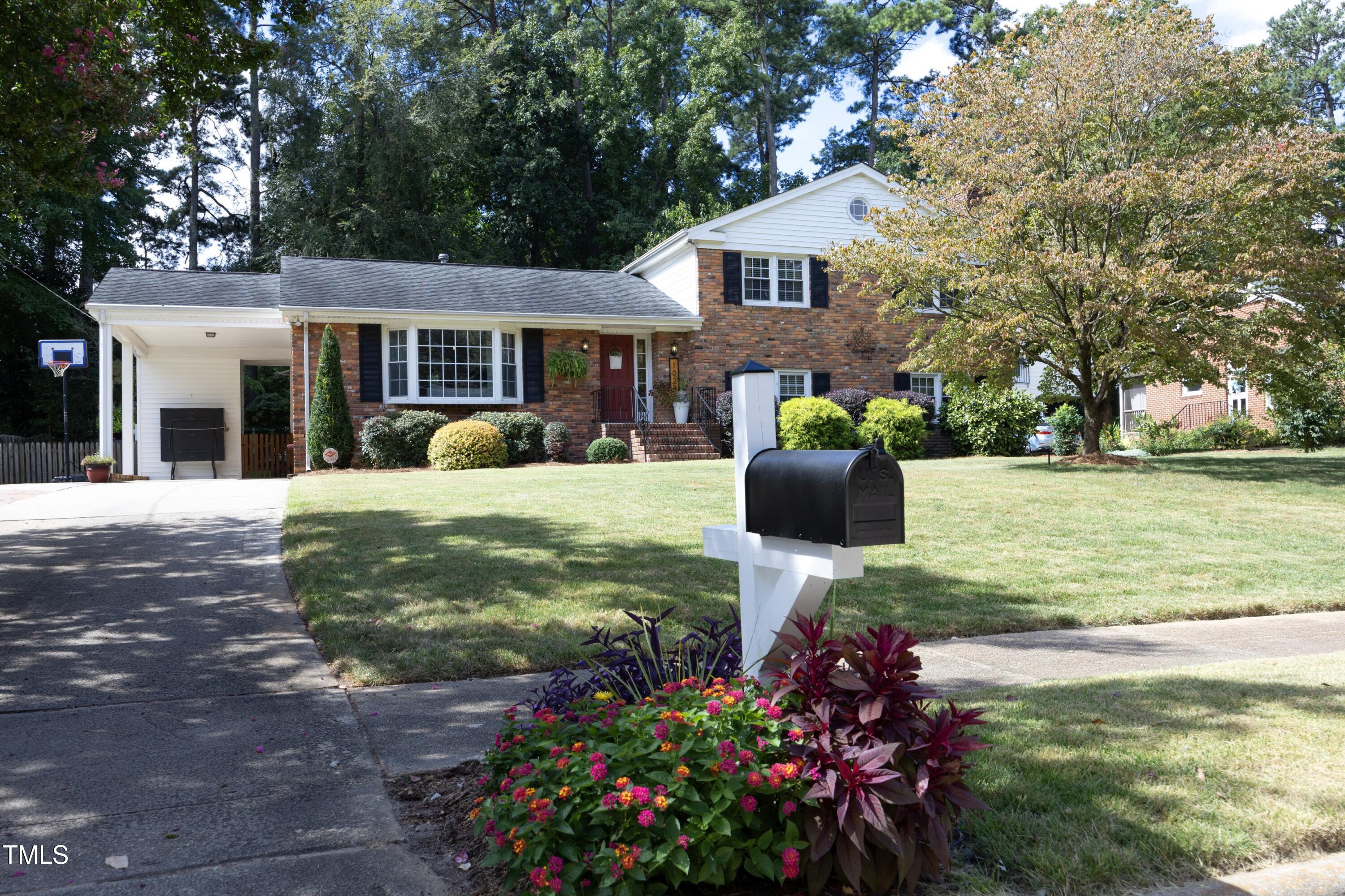 1028 Cedarhurst Drive Raleigh, NC 27609 - Photo 2 of 48 02FrontWithMailbox