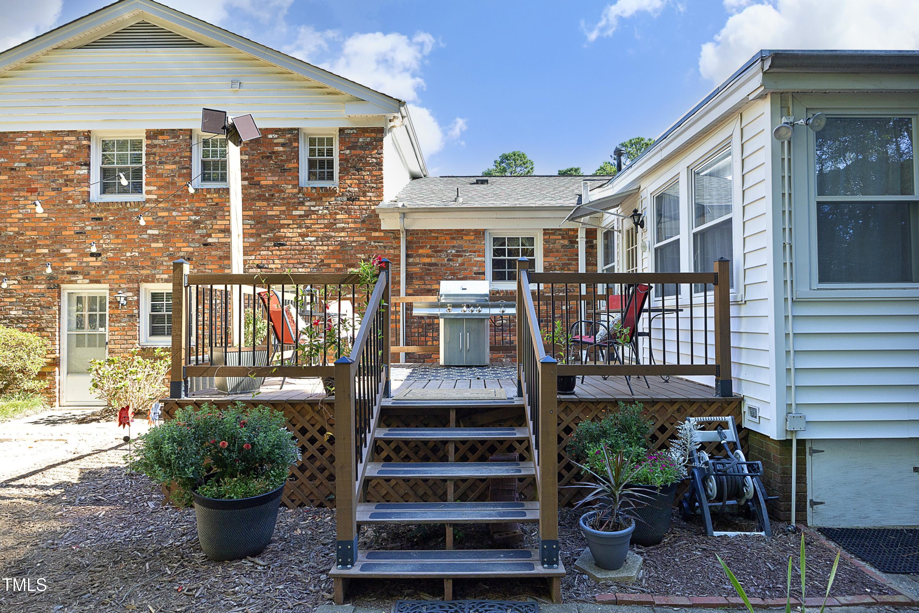 1028 Cedarhurst Drive Raleigh, NC 27609 - Photo 34 of 48 34Deck