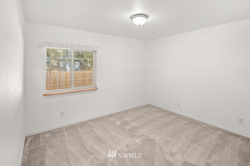 20717 34th Drive Southeast Bothell, WA 98012 - Photo 18 of 27 Gallery Image 18