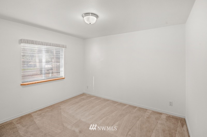 20717 34th Drive Southeast Bothell, WA 98012 - Photo 20 of 27 Gallery Image 20
