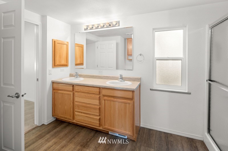 20717 34th Drive Southeast Bothell, WA 98012 - Photo 23 of 27 Gallery Image 23