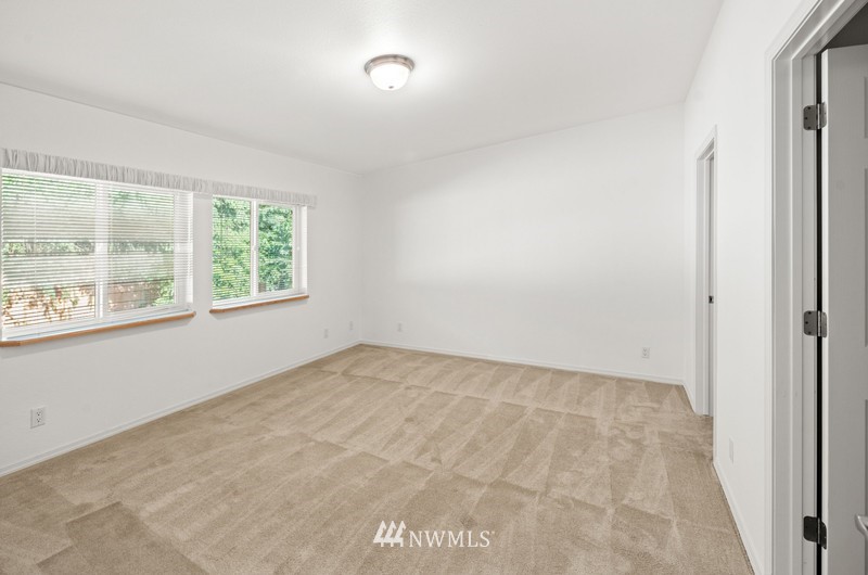 20717 34th Drive Southeast Bothell, WA 98012 - Photo 27 of 27 Gallery Image 27