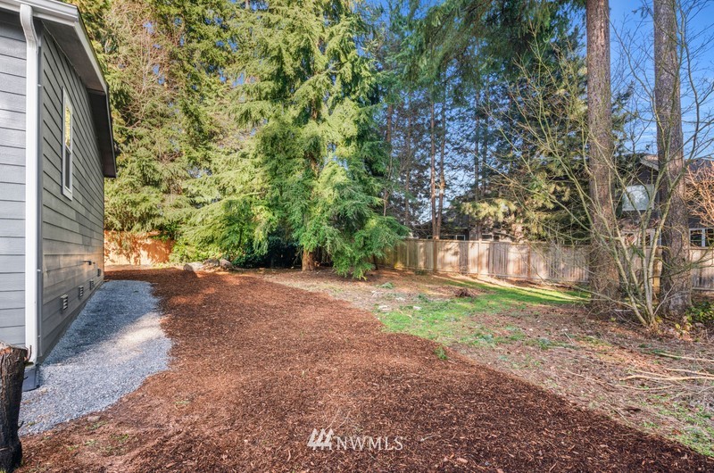 20717 34th Drive Southeast Bothell, WA 98012 - Photo 5 of 27 Gallery Image 5