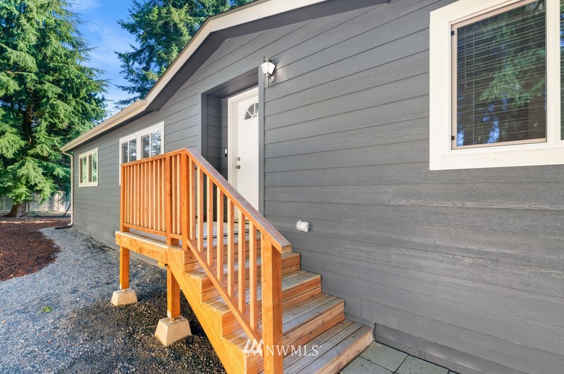 20717 34th Drive Southeast Bothell, WA 98012 - Photo 7 of 27 Gallery Image 7