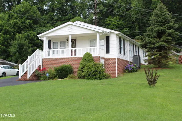 $164,900 | 791 Kentucky Street, Pennington Gap, VA 24277