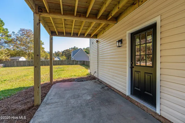 $499,999 | 106 Dolphin Drive, Hampstead, NC 28443