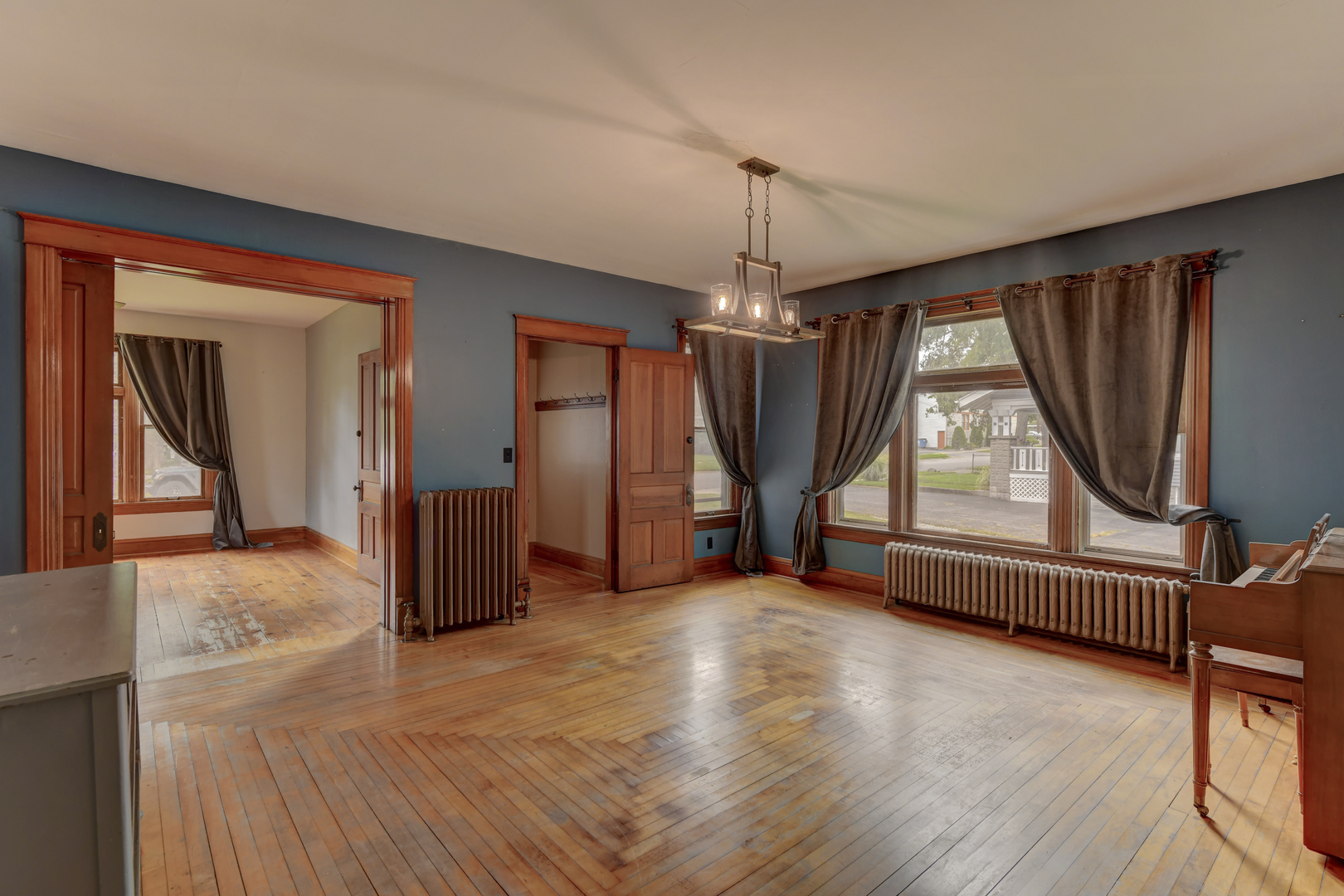1322 Benton Street Crete, IL 60417 - Photo 17 of 36 Gallery Image 17