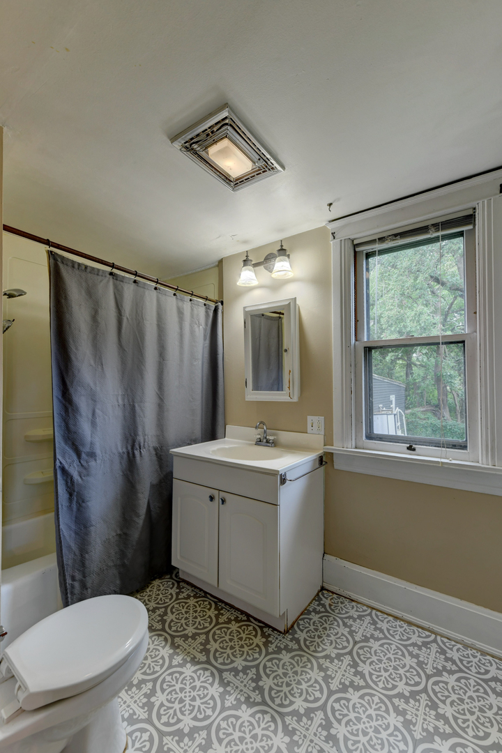1322 Benton Street Crete, IL 60417 - Photo 19 of 36 Gallery Image 19