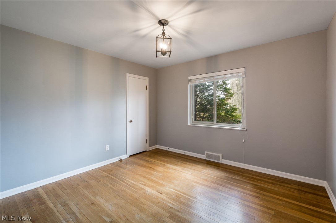 1121 Wilbert Road Lakewood, OH 44107 - Photo 17 of 24