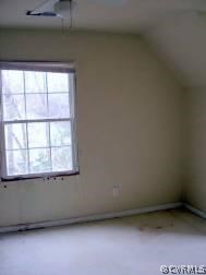 20007 Ivan Road Petersburg, VA 23803 - Photo 12 of 13 an empty room with a window