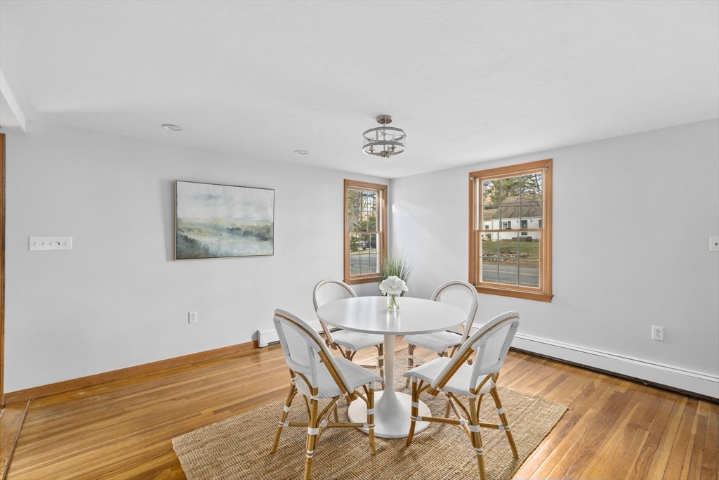 7 Pioneer Road Hingham, MA 02043 - Photo 4 of 28 Gallery Image 4