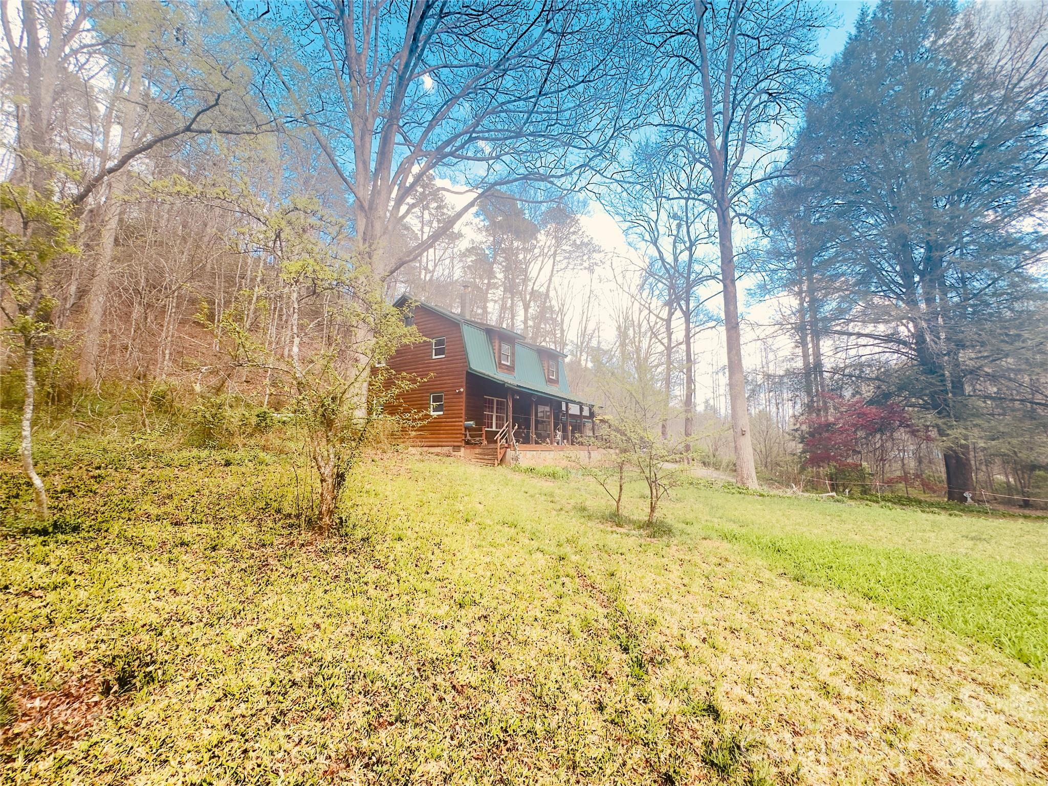 586 Liberty Church Road Marion, NC 28752 - Photo 4 of 8